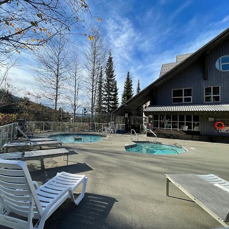 Best Ski In Ski Out Condo At Whistler Buitenkant foto